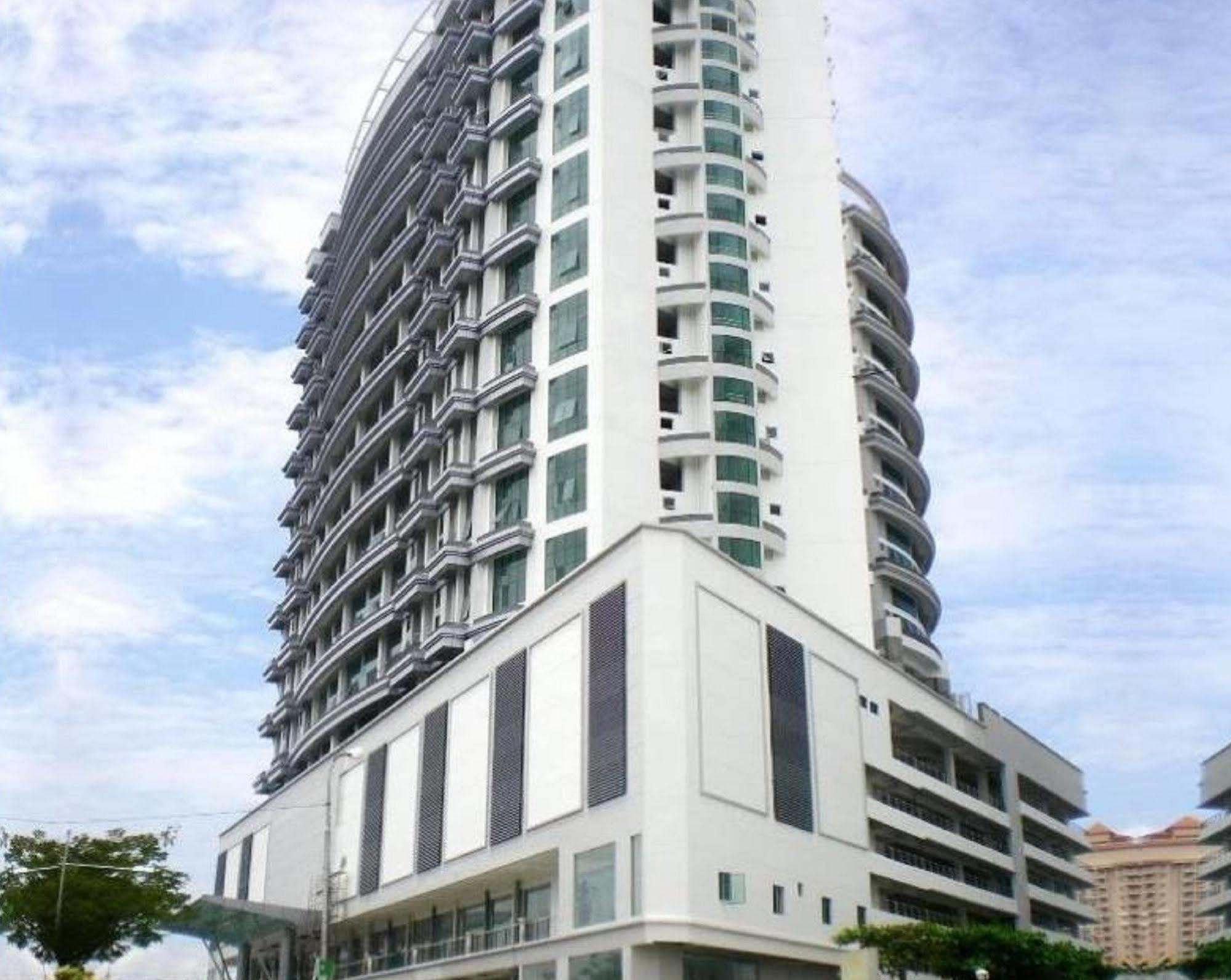 The Ceo Duplex Soho Suite Bayan Lepas Extérieur photo